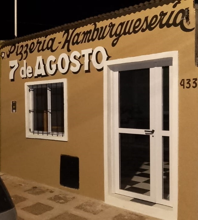 Pizzería-Hamburguesería 7 de Agosto